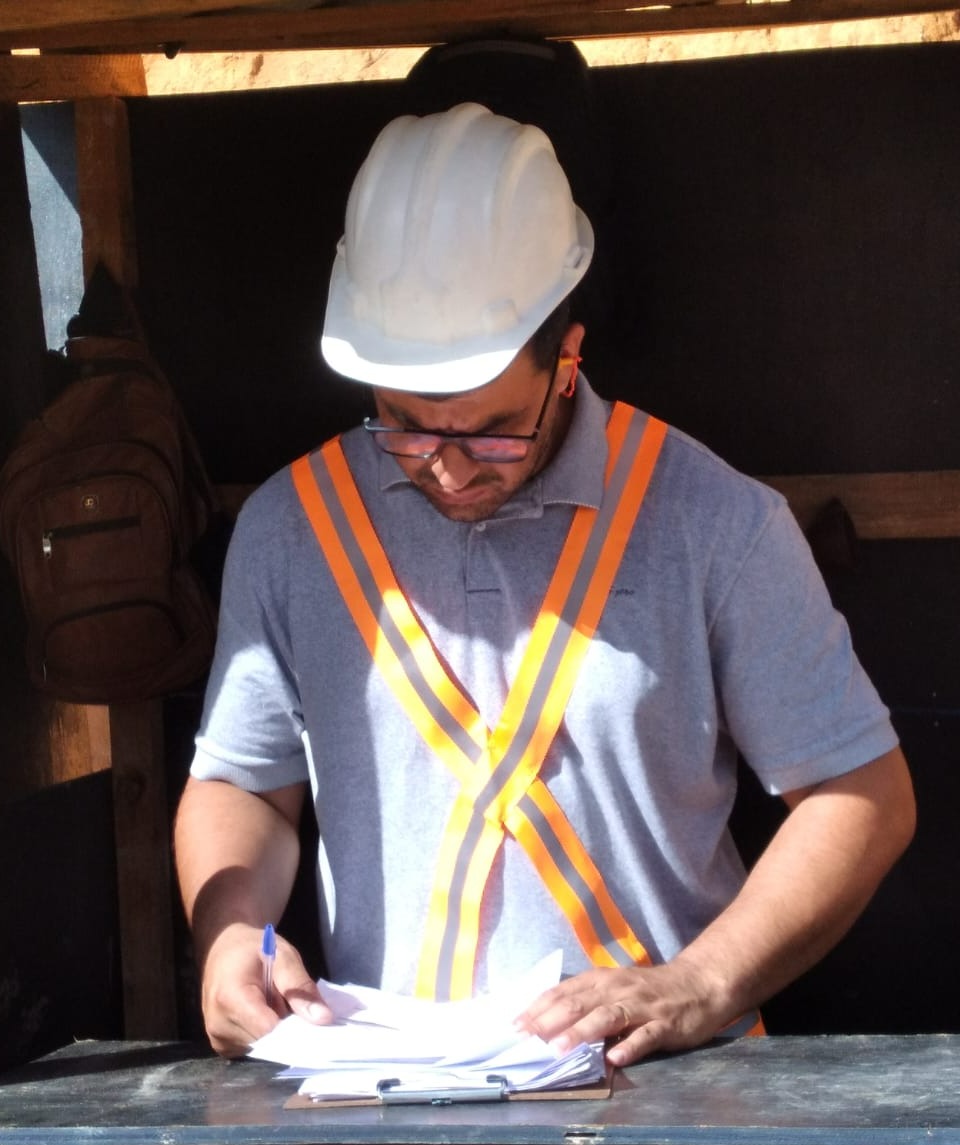 WhatsApp Image 2025-12-19 at 09.44.21 (14).jpeg